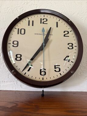 Vintage 1970's GE General Electric Wall Clock Working